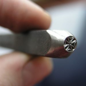 Templářský kříž razidlo do kovu