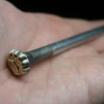 Teddy stopa razidlo do kůže