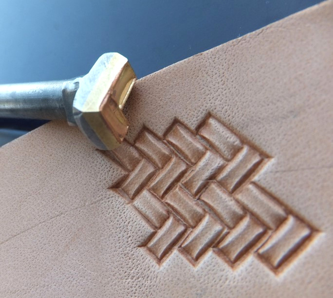 Hranatá vánočka malá razidlo do kůže