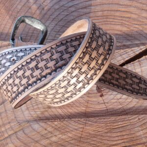 Košík s lanem raznice do kůže