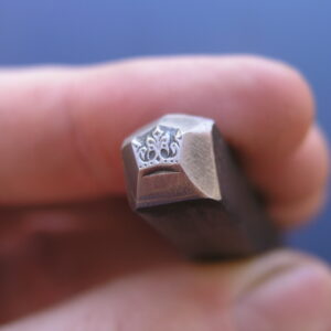 Královská koruna razidlo do kovu