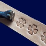 Čtyřlístek razidlo do kůže