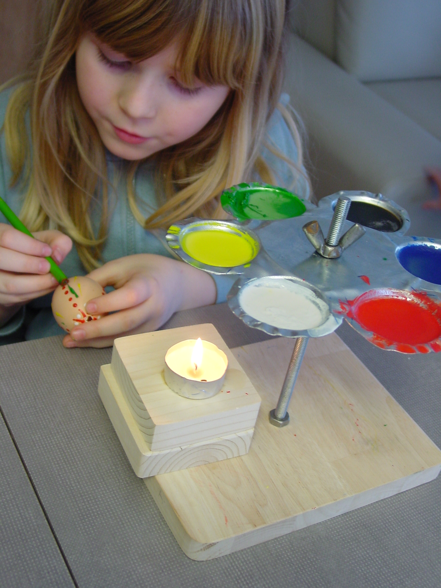 Stojánek na zdobení kraslic