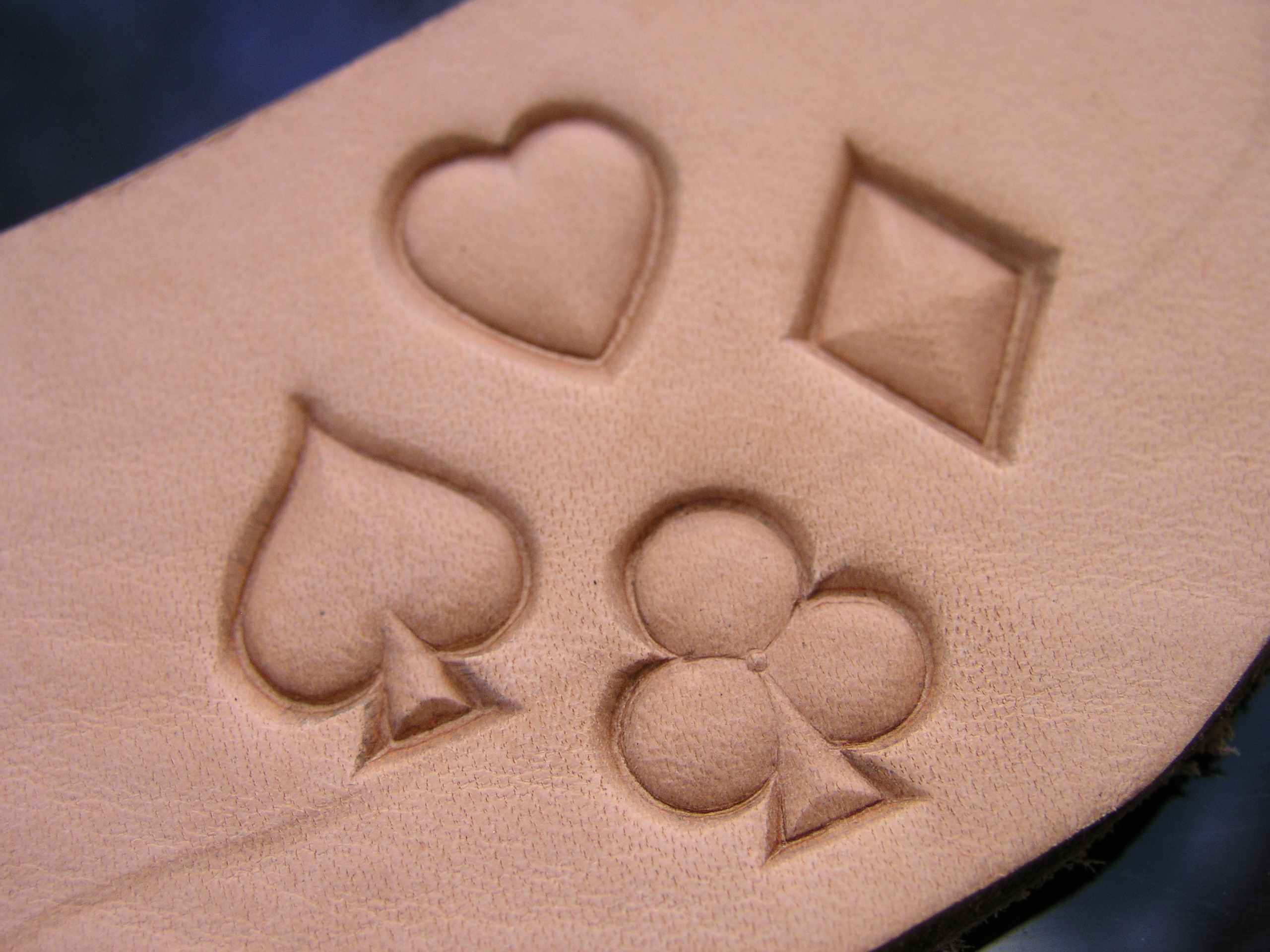 Karetní symboly razidla do kůže