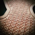 Lichoběžník s ornamentem razidlo do kůže