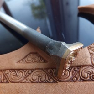 Lichoběžník s ornamentem