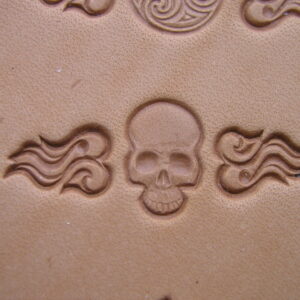 Plamen a lebka raznice do kůže