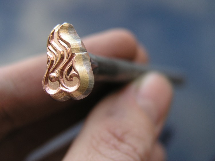 Plamen raznice do kůže