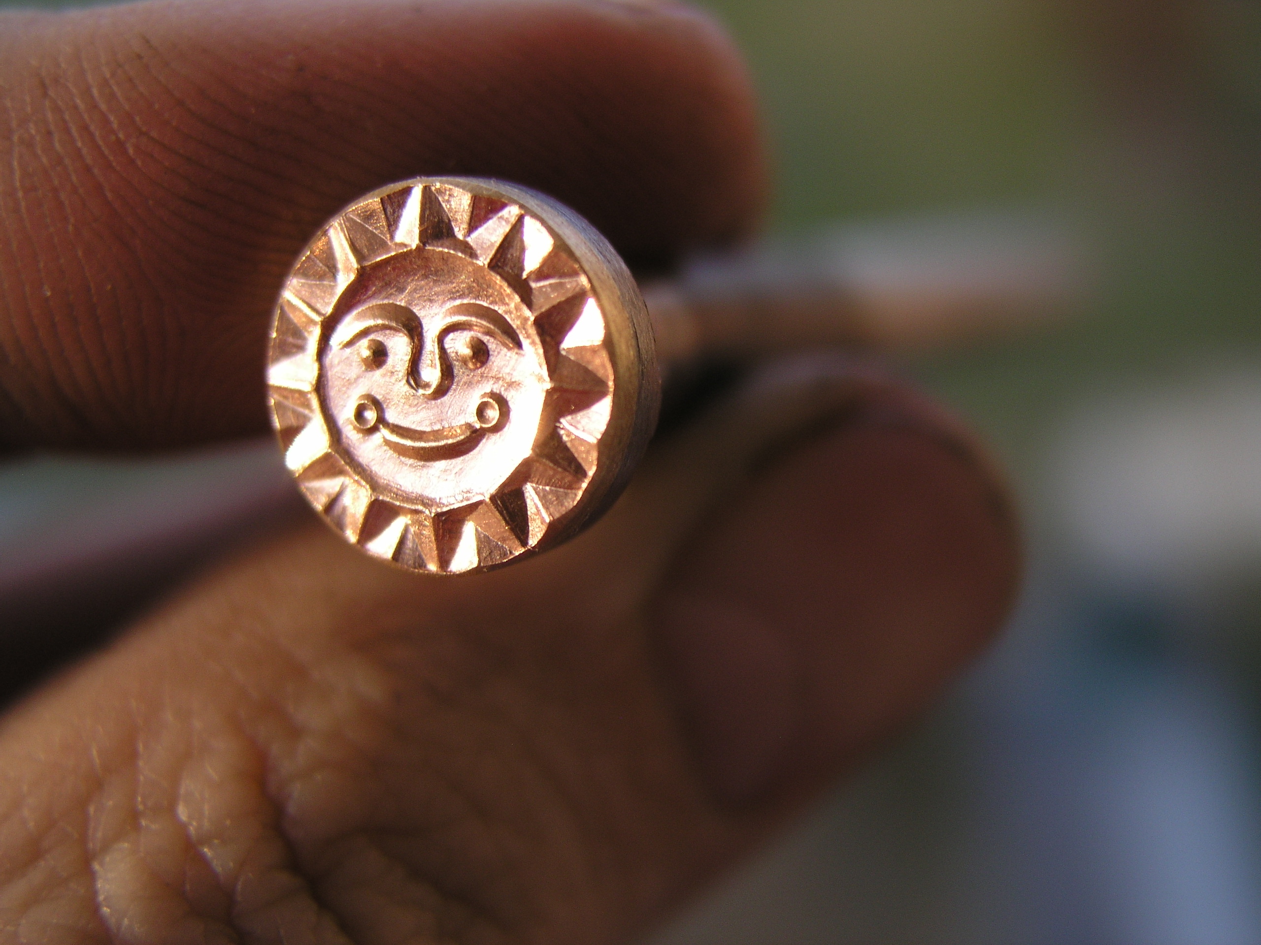 Sluníčko slunce razidlo do kůže