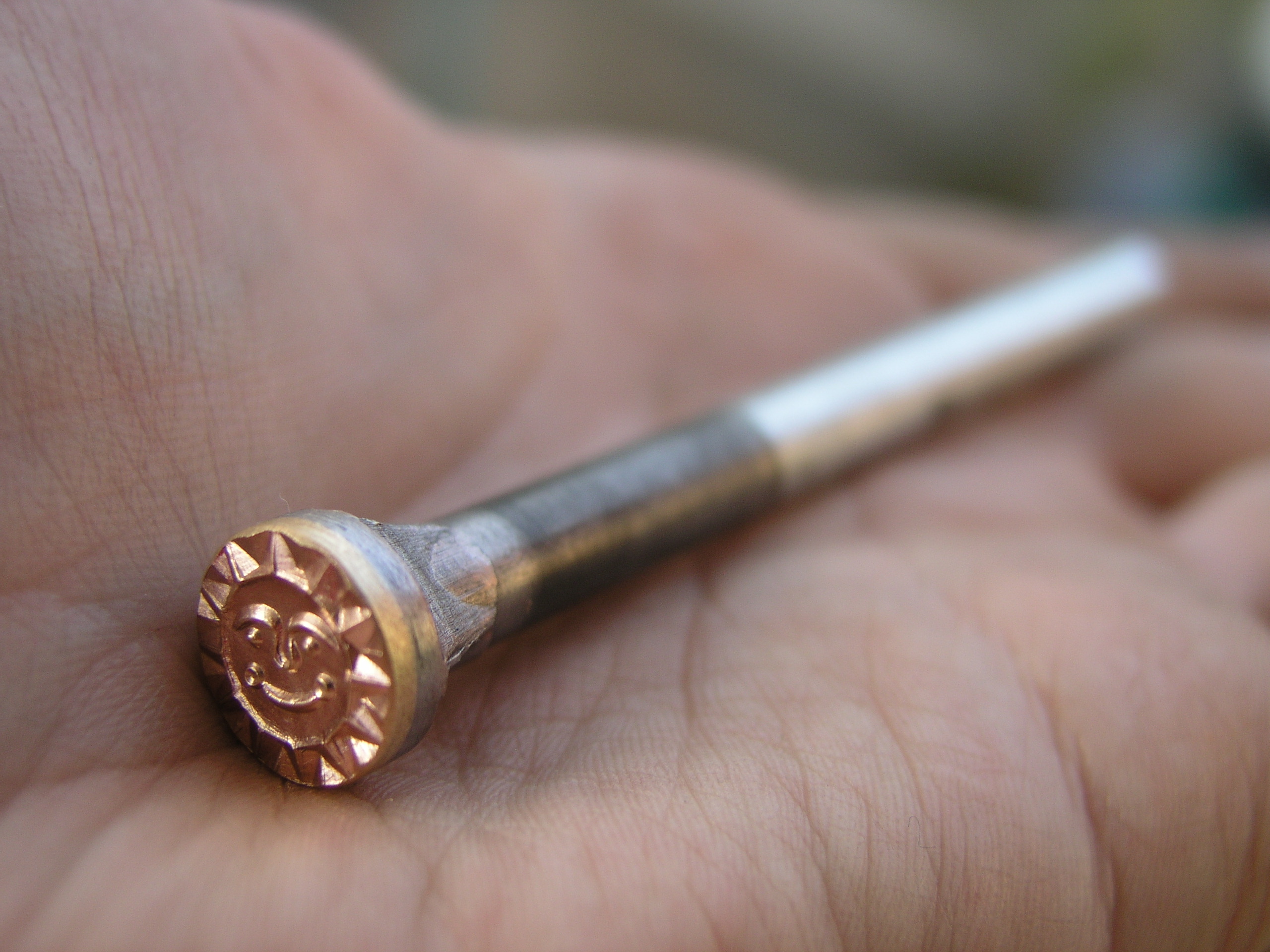 Sluníčko slunce razidlo do kůže