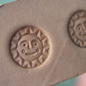 Sluníčko slunce razidlo do kůže